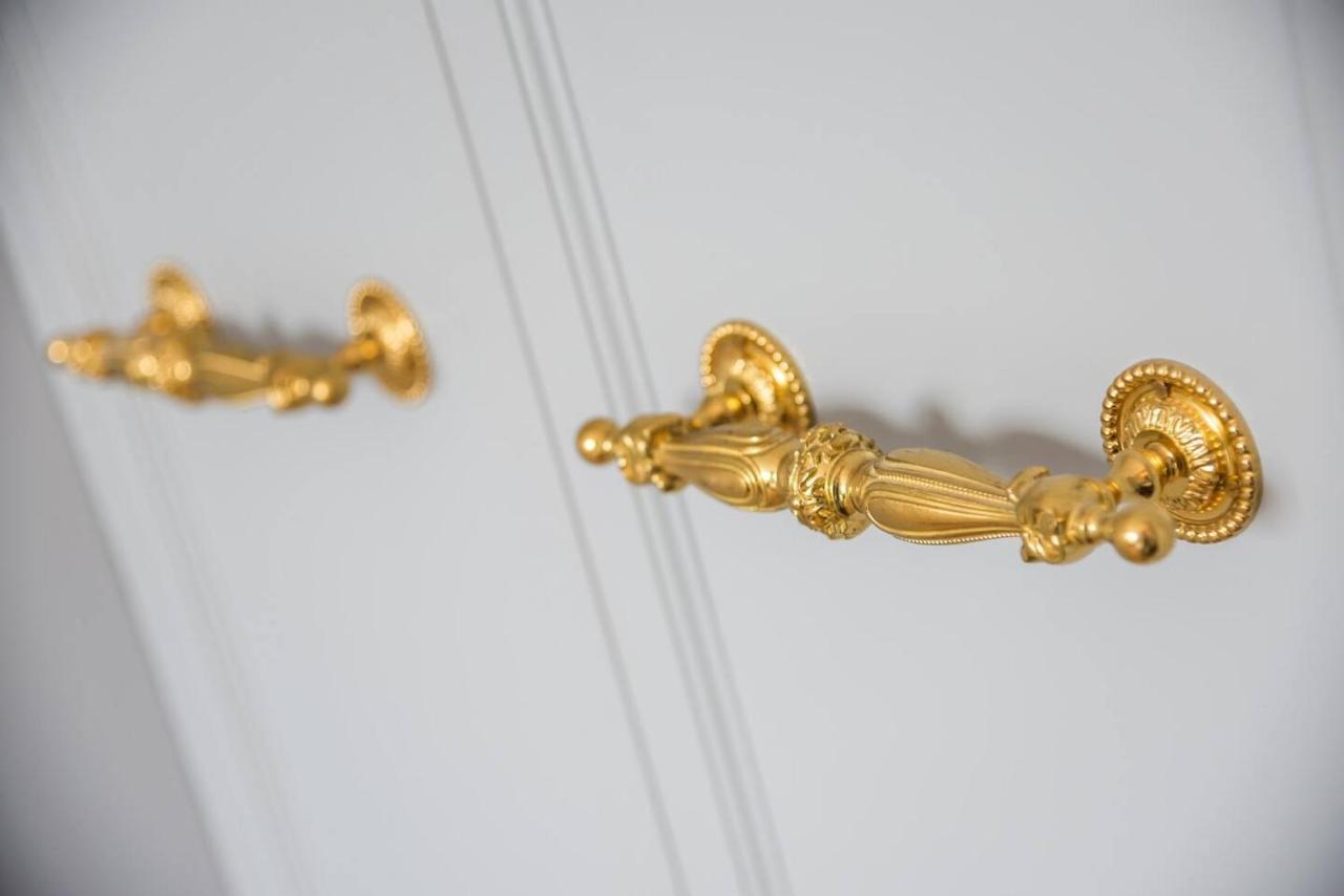 Luxury Garden Apartment ワルシャワ エクステリア 写真